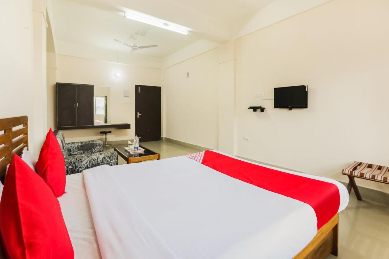 Oyo 44821 Hotel Paane Pasighat Eksteriør bilde